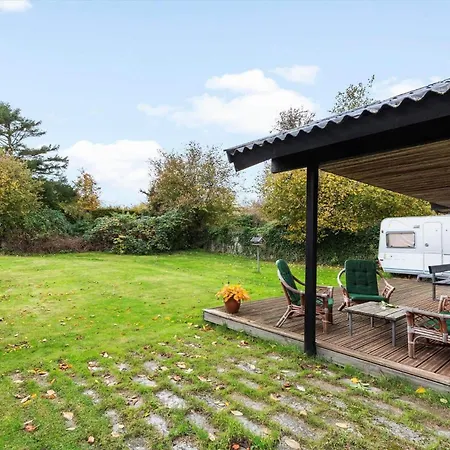 Semesterbostad 1662-hundested-kongelysvej-11 Kikhavn